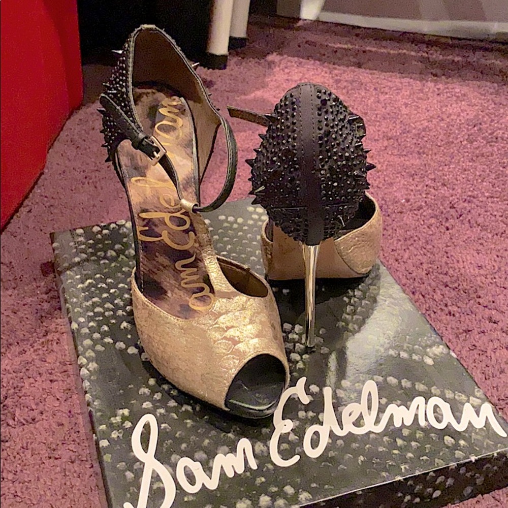 Sam Edelman Scarlett Gold & Black Spiked Sandals